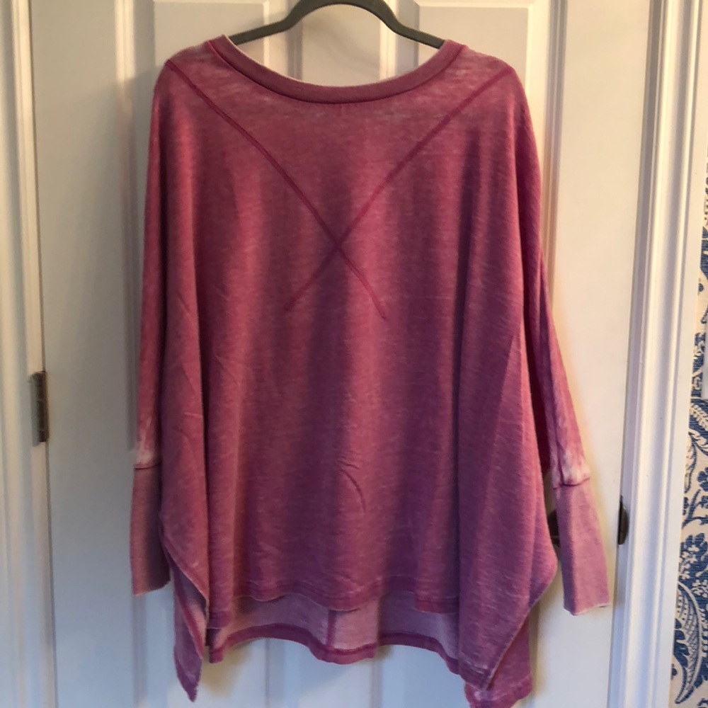 Anthropologie Akemi +Kin raspberry tunic